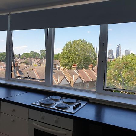 Double Room In Private Apartment 伦敦 外观 照片